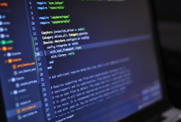 Écran de code pour illustrer la création d’agents IA